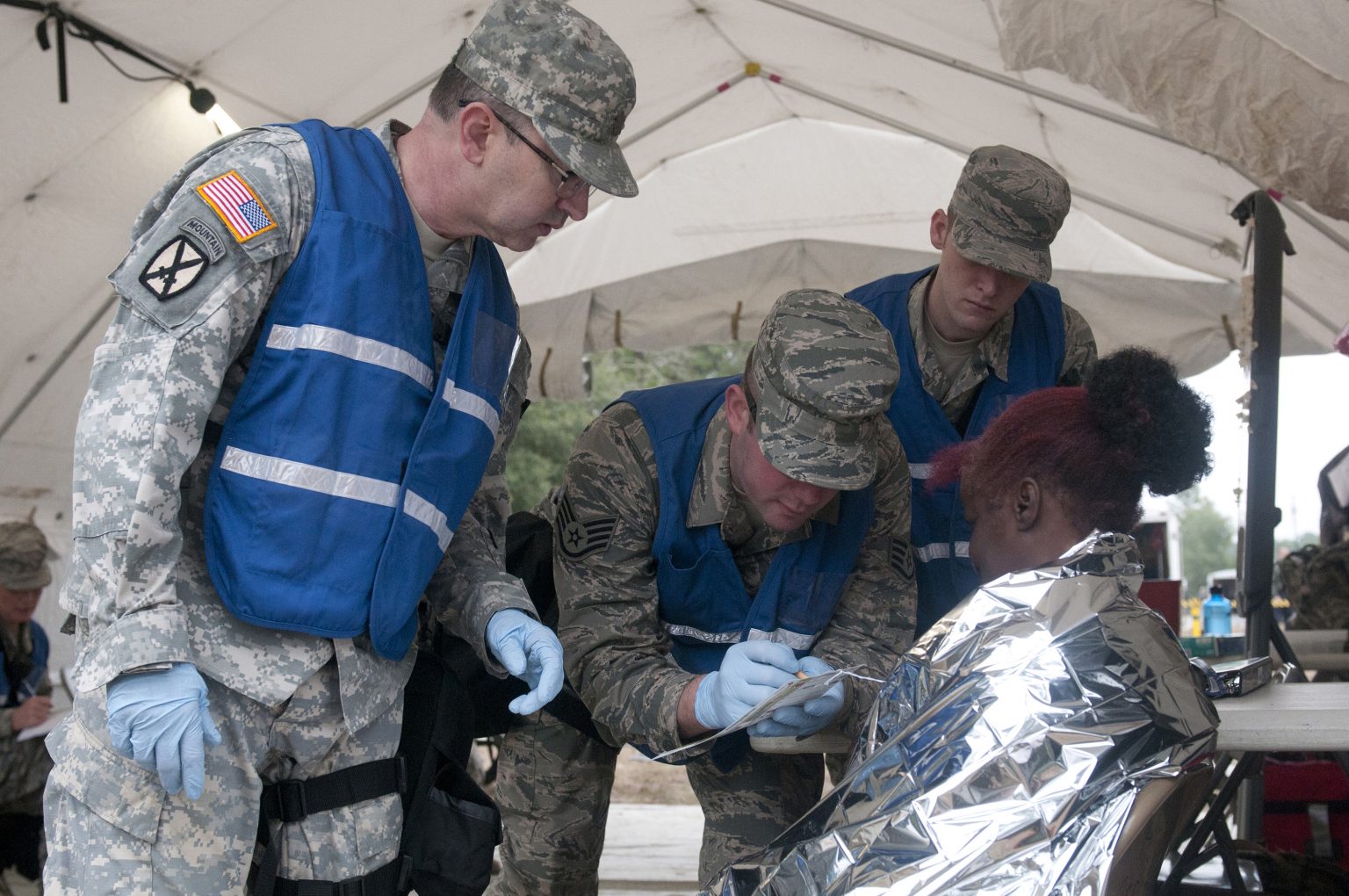 Kentucky Disaster Response Unit, Members provide relief.